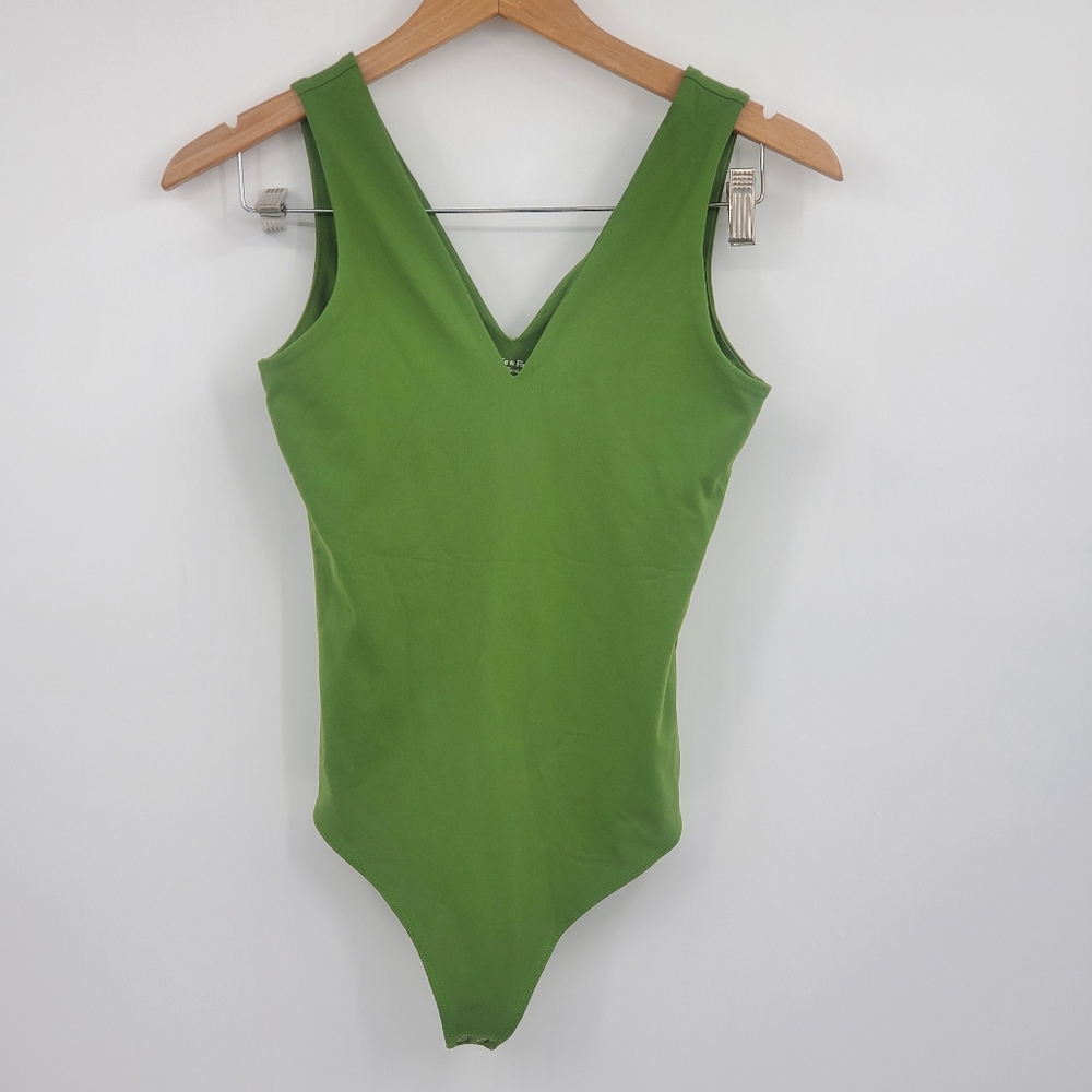 ♤♤ Abercrombie and Fitch V-Neck Tank Bodysuit Olive Green Size Small